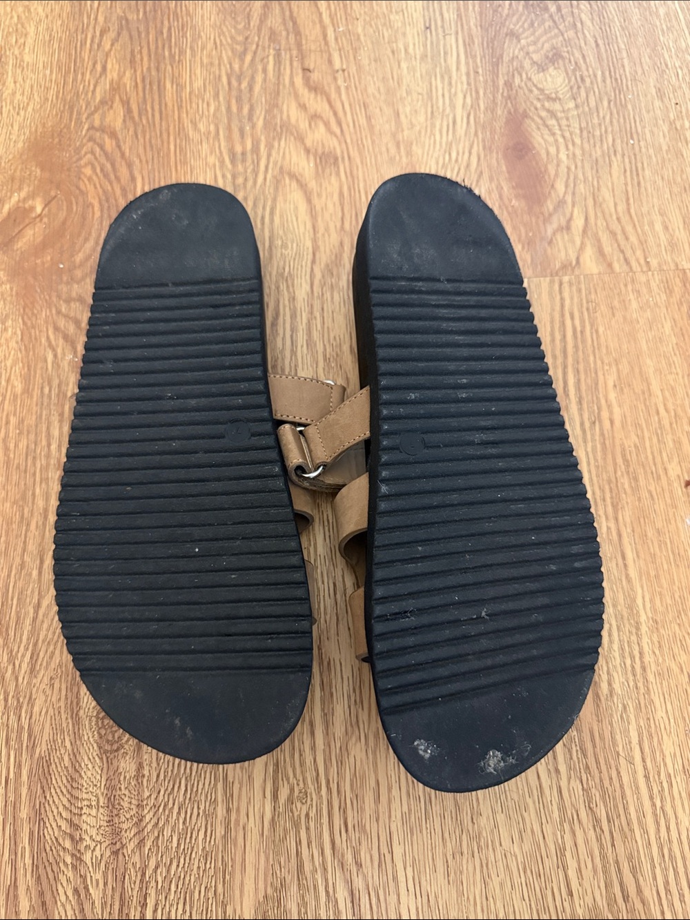 STEVE MADDEN MAYVEN SANDAL - TAN NUBUCK, size 7 - Picture 5 of 11